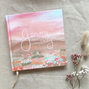 Alette koornneef neemt je aan de hand van gedichtjes illustraties en teksten mee op haar zoektocht naar genoeg voor vandaag