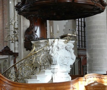 Preekstoel 1